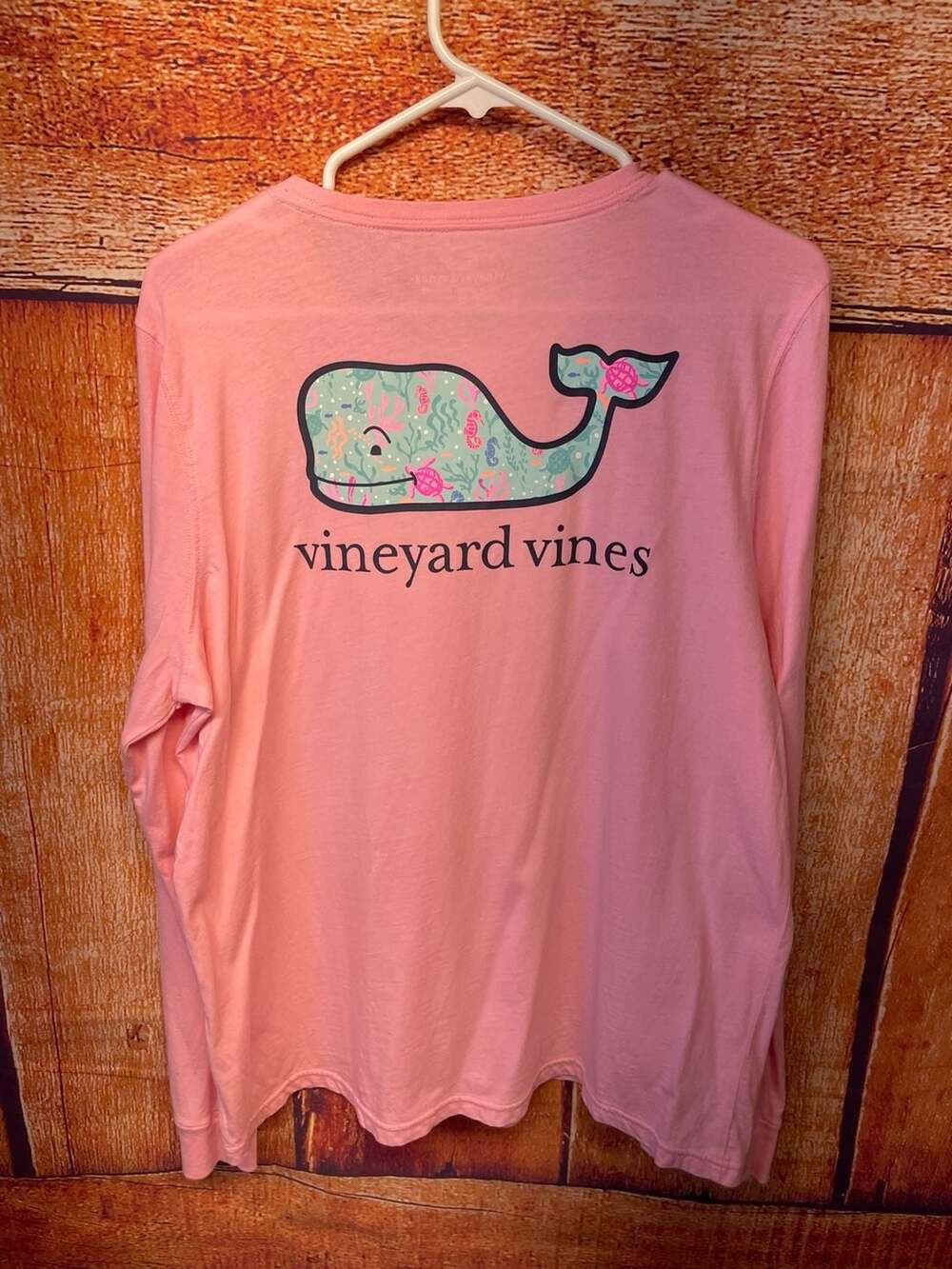 Vineyard Vines Women's Long Sleeve Whale Graphic Pocket T-Shirt, Pink, XL - Picture 6 of 7